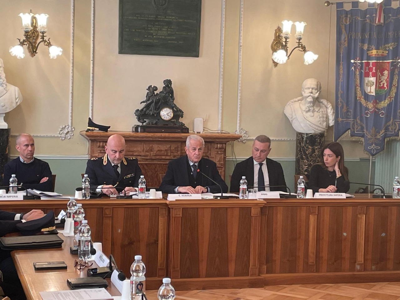 Riunione ANAS-comuni su viadotto Uveghi. Decise contromisure per l’invasione di mezzi pesanti