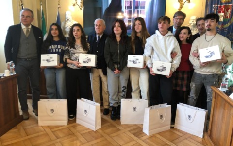 Vodcast “Correggilostile team”: vincono studenti del Polo Tecnologico