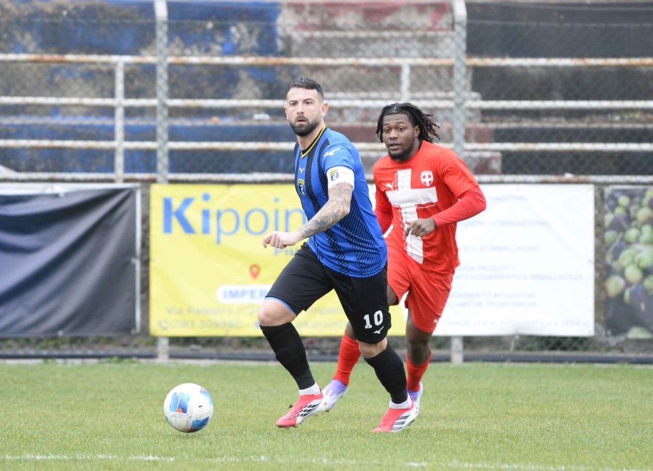 Poker per il Sestri Levante, l’Imperia in 10 dopo il rosso a Costantini