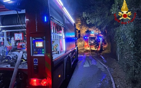Tutti dimessi dall’Ospedale i sette pazienti intossicati nel rogo della casa di via Margotti a Sanremo