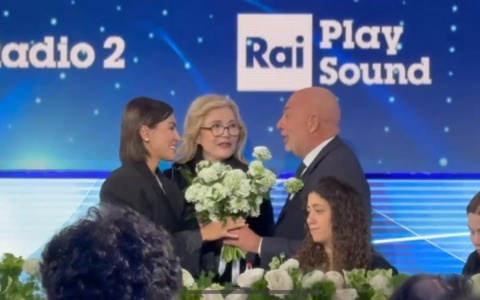 Patto Lunezia-Gaslini: a Serena Brancale premio e bouquet di fiori “Giannina”