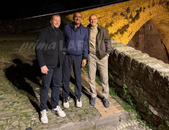 Il conduttore del Festival di Sanremo Carlo Conti in visita a Dolceacqua