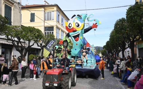 Carnevale a Diano Marina, tutte le foto