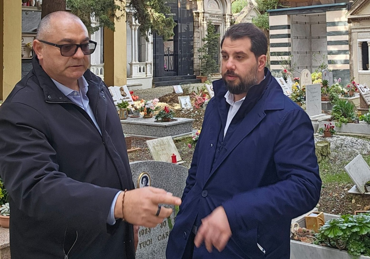 Esumazione straordinaria al cimitero di Vallecrosia