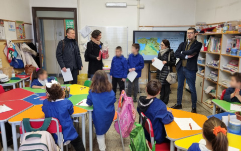 Consegnate alla scuola Rubino le bag contro lo spreco alimentare