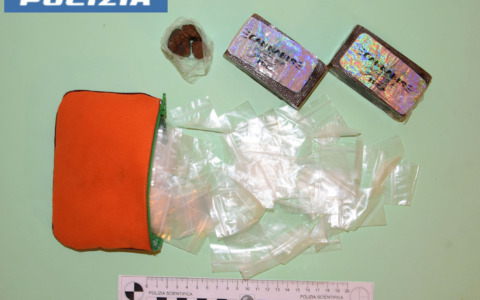 Arrestato a Ventimiglia un 30enne con oltre due etti di hascisc in casa