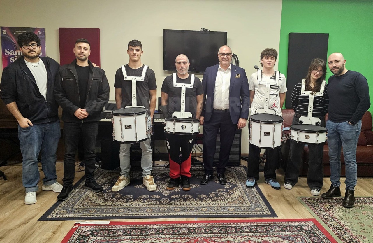 I ragazzi delle Industrie Musicali di Vallecrosia sul palco dell’Ariston