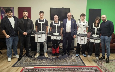 I ragazzi delle Industrie Musicali di Vallecrosia sul palco dell’Ariston