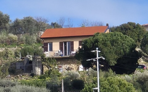 Bimba morta a Bordighera, indagato pure il compagno della madre