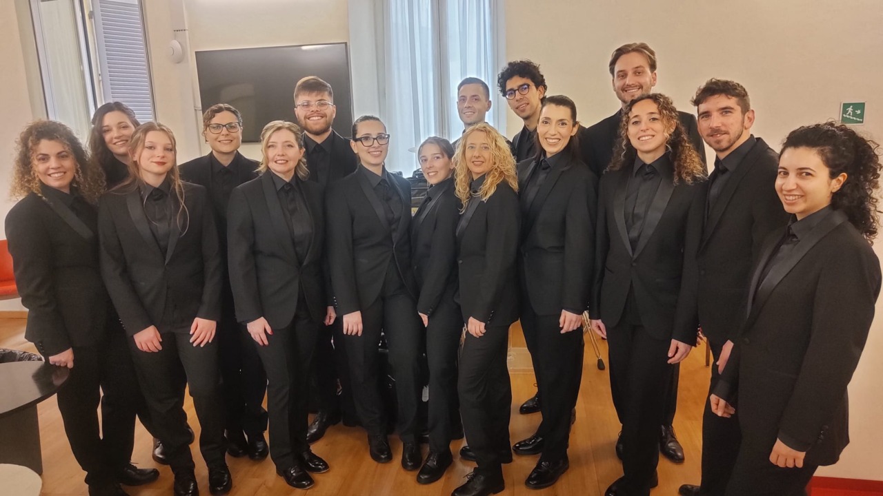 E’ sanremese il coro con Achille Lauro per il tributo alle vittime di Crans Montana