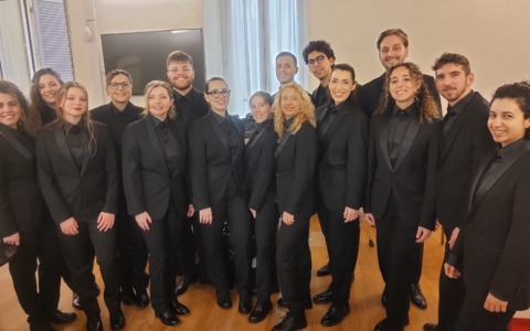 E’ sanremese il coro con Achille Lauro per il tributo alle vittime di Crans Montana