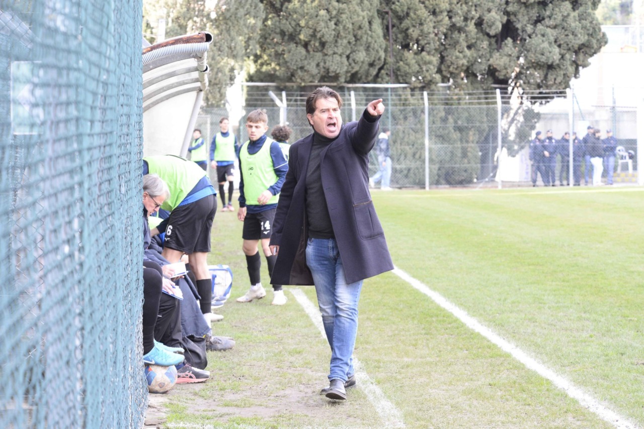 Gli auguri di Pasqua di mister Riolfo: “Non ci fermeremo fino all’ultimo secondo”