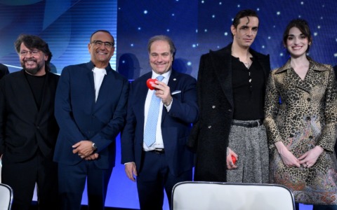 Presentata all’Ariston la cartolina di Regione Liguria per il Festival