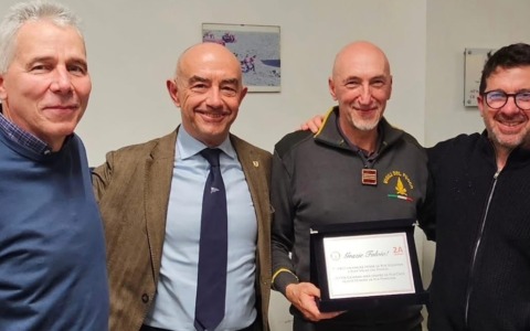 Dopo 37 anni va in pensione il vigile del fuoco Fulvio Brezzo