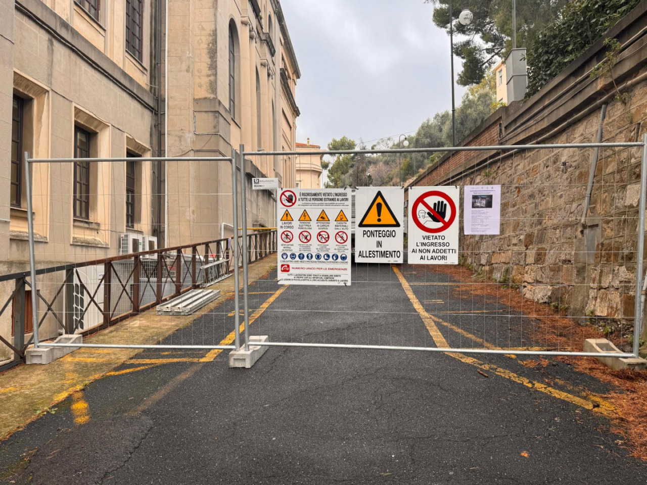 Al via il restauro della facciata del Comune