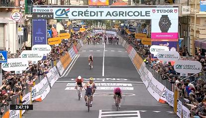 Lotte Kopecky trionfa alla Milano-Sanremo Women