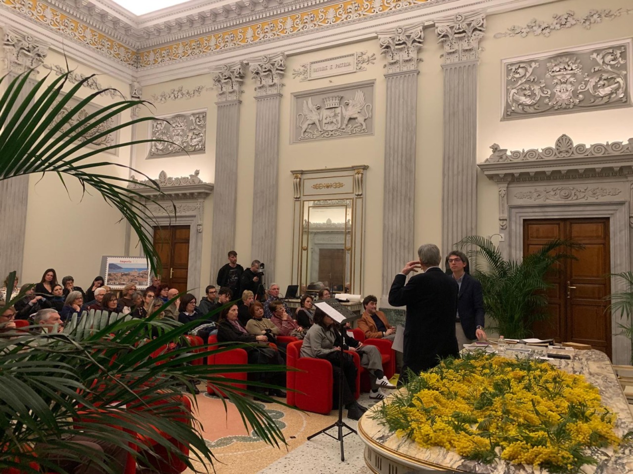 Dante e Cavalcanti nella lectio di Corrado Bologna al Teatro Cavour