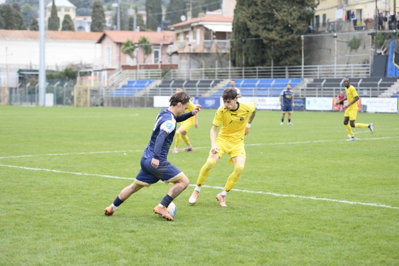 L’Imperia ferma il Chisola e aggancia la Sanremese