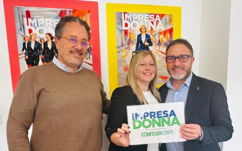 Taglio del nastro per la nuova sede di Impresa Donna di Confesercenti