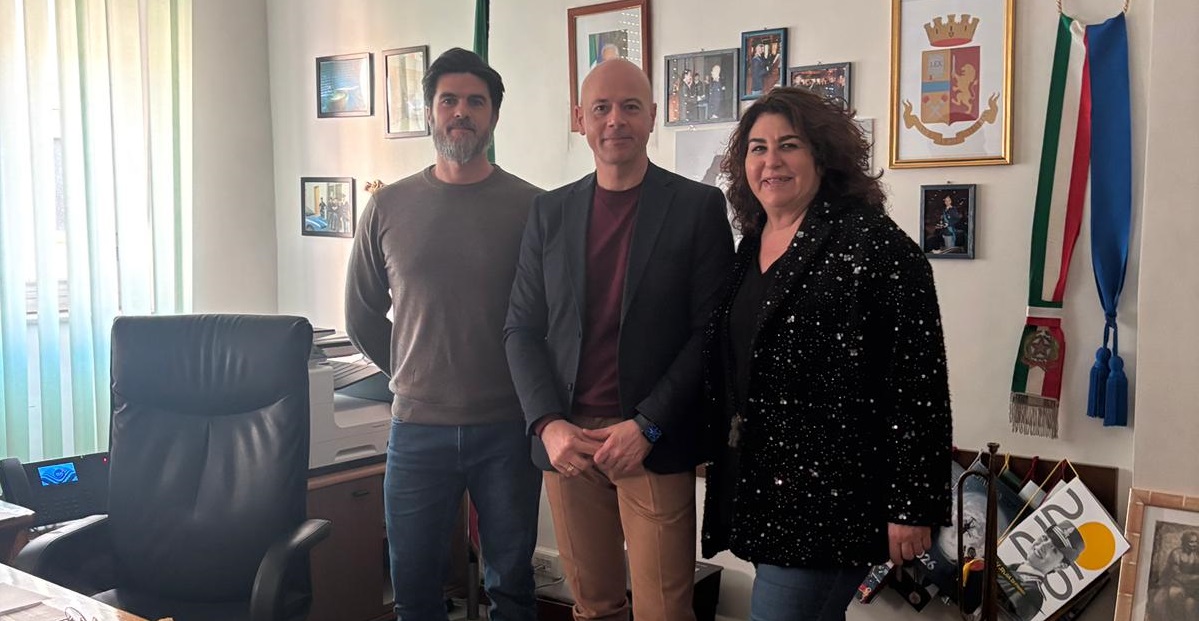 Sicurezza e abusivismo commerciale, confronto tra Confcommercio e Commissariato