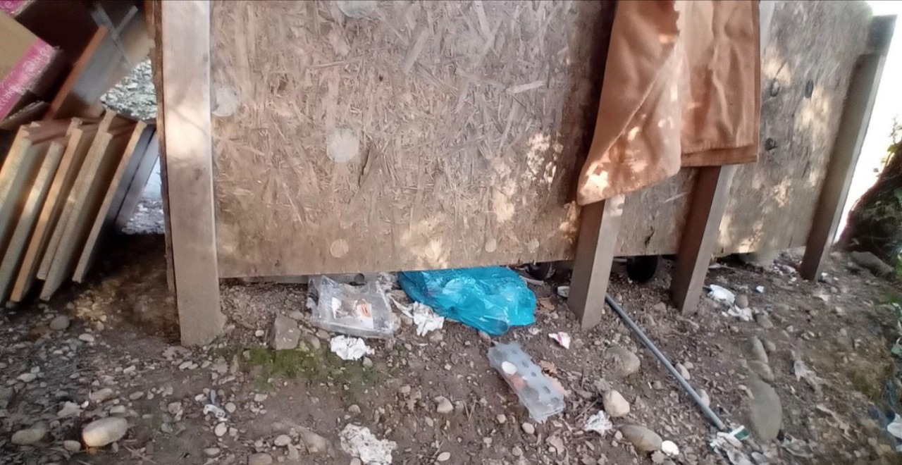 Degrado in frazione Magauda a Camporosso nell’area del punto di raccolta rifiuti