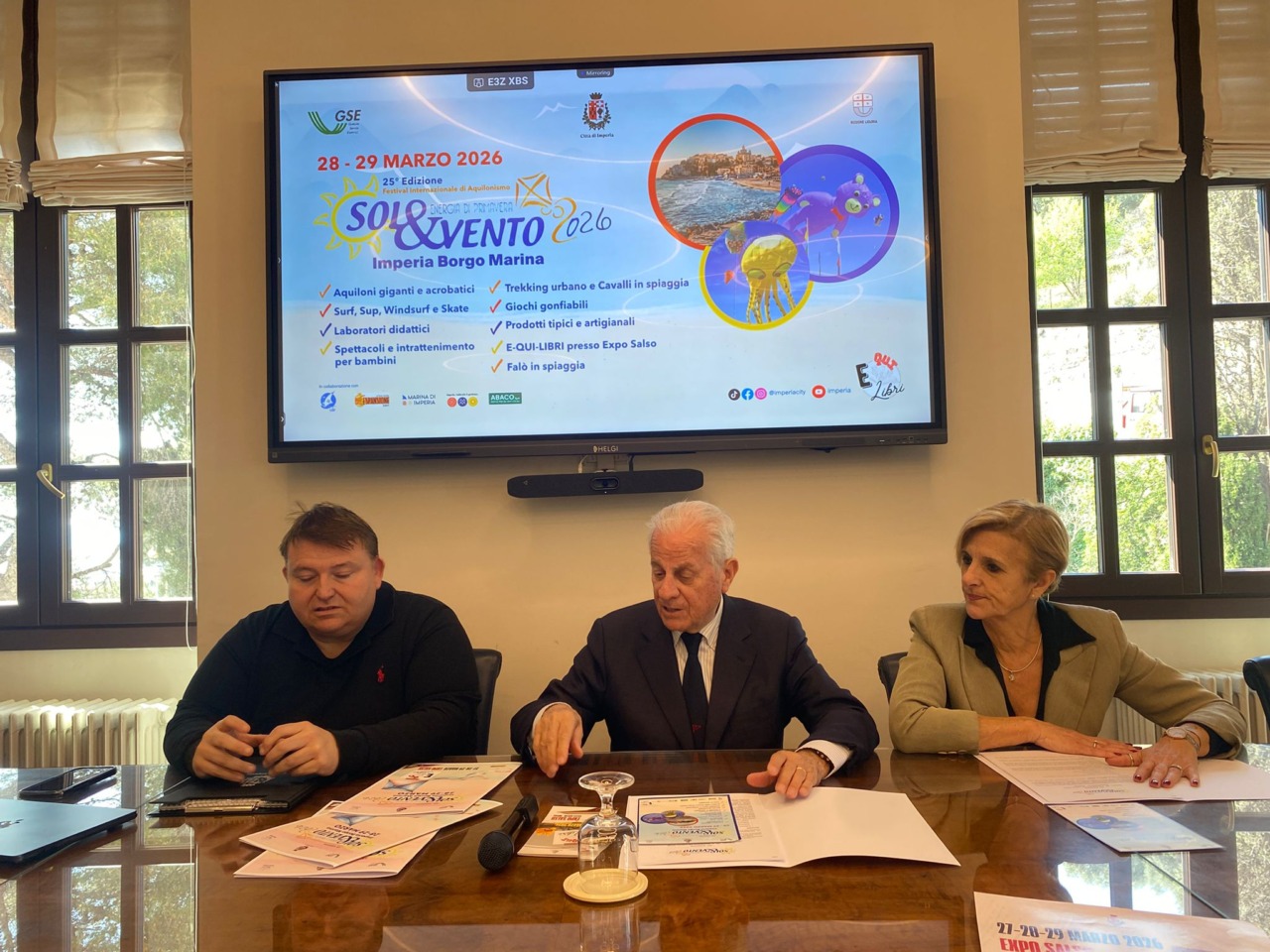 Sol&Vento torna a Imperia nel giorno del Corso Fiorito. La battuta di Oneglio: «Vinceremo la gara con quell’altro paese»