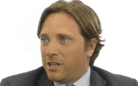 LA POLITICA IN CIABATTE – Da San Pietro a Valle Armea… sola andata