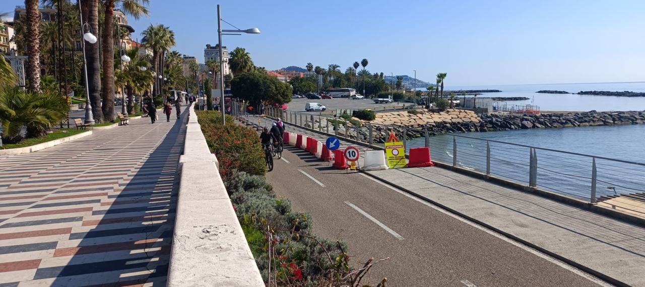 Nibali e  Pozzato al taglio del nastro della Walk of fame “Milano-Sanremo” sulla pista ciclabile giovedì 19 marzo