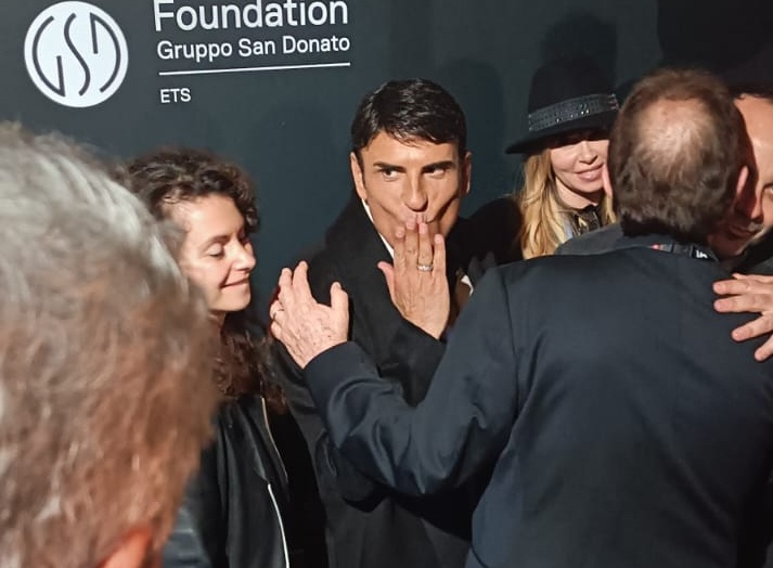 Sal Da Vinci festeggia fino a tarda notte