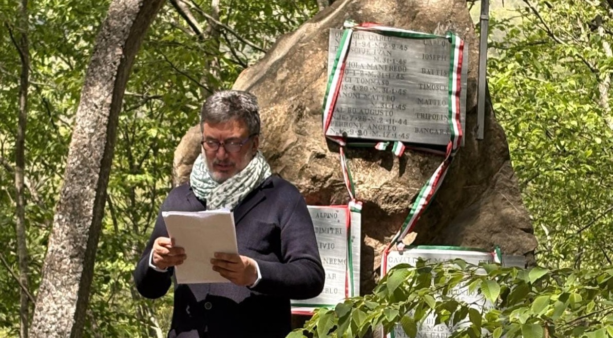 Un 25 aprile in musica a Tavole con l’orazione di Enrico Revello accompagnata dalla chitarra di Diego Campagna