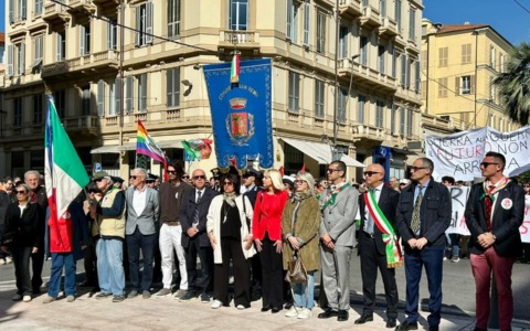 Le associazioni d’arma contro Papavero Rosso. Polemica sul 25 aprile