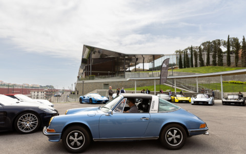 Esclusive Bentley, Dallara, Ferrari, Lamborghini e Porsche al The Mall Race Firenze-Sanremo