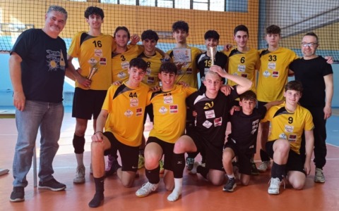 Ragazzi del Riviera Volley secondi al torneo Pasqua Sottorete