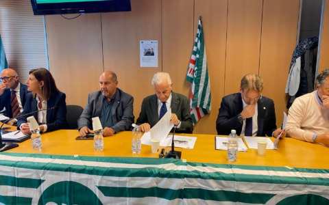 Convegno CISL su trasporto pubblico locale e crisi RT