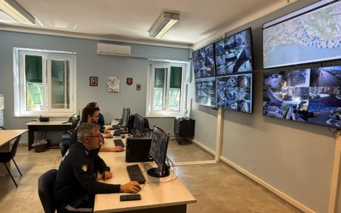 Sicurezza a Ventimiglia, inaugurata la nuova sala di videosorveglianza