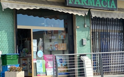 Rapinata la Farmacia Asselle di San Lorenzo al Mare. Coltello alla gola a una cliente