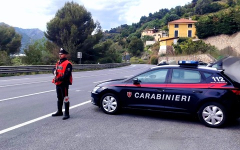 Rissa tra ubriachi sul lungomare. Tre arresti dei Carabinieri