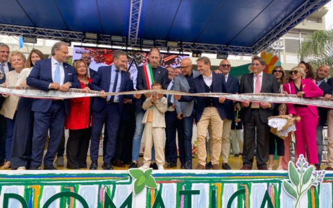 Taglio del nastro per Aromatica 2026