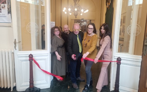 Inaugurata la mostra dei “Divani Leggendari” con le copertine di Buduàr