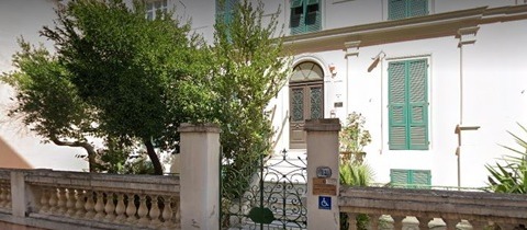 Chiede il trasferimento all’Archivio di Stato di Ventimiglia per gravi motivi familiari ma gli viene negato