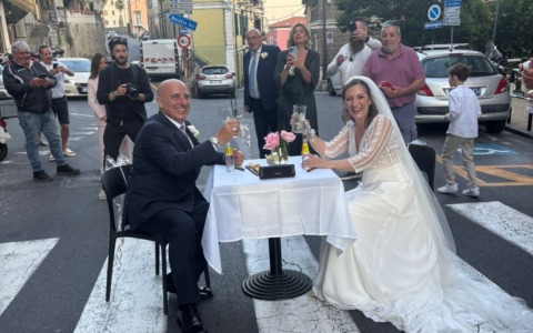 Il senatore FdI Gianni Berrino e Manuela Sasso (Sindaco di Molini di Triora) oggi sposi. Cena glamour a Villa Nobel