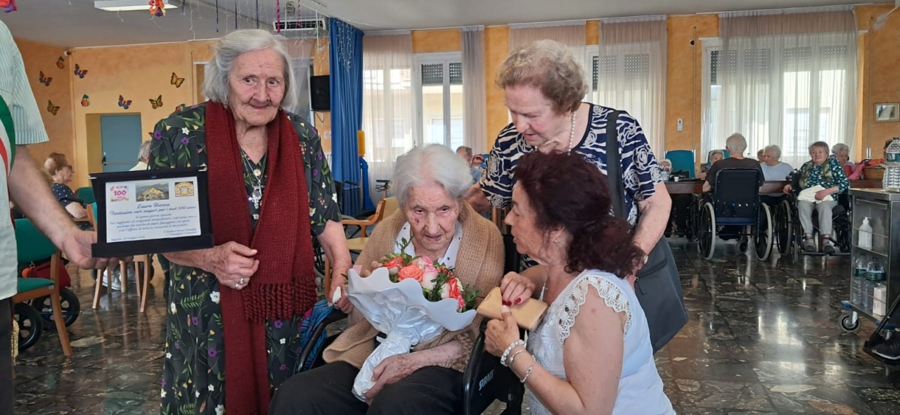Ha compiuto cento anni Bianca Laura, festa a Casa Serena con il Sindaco di Bajardo