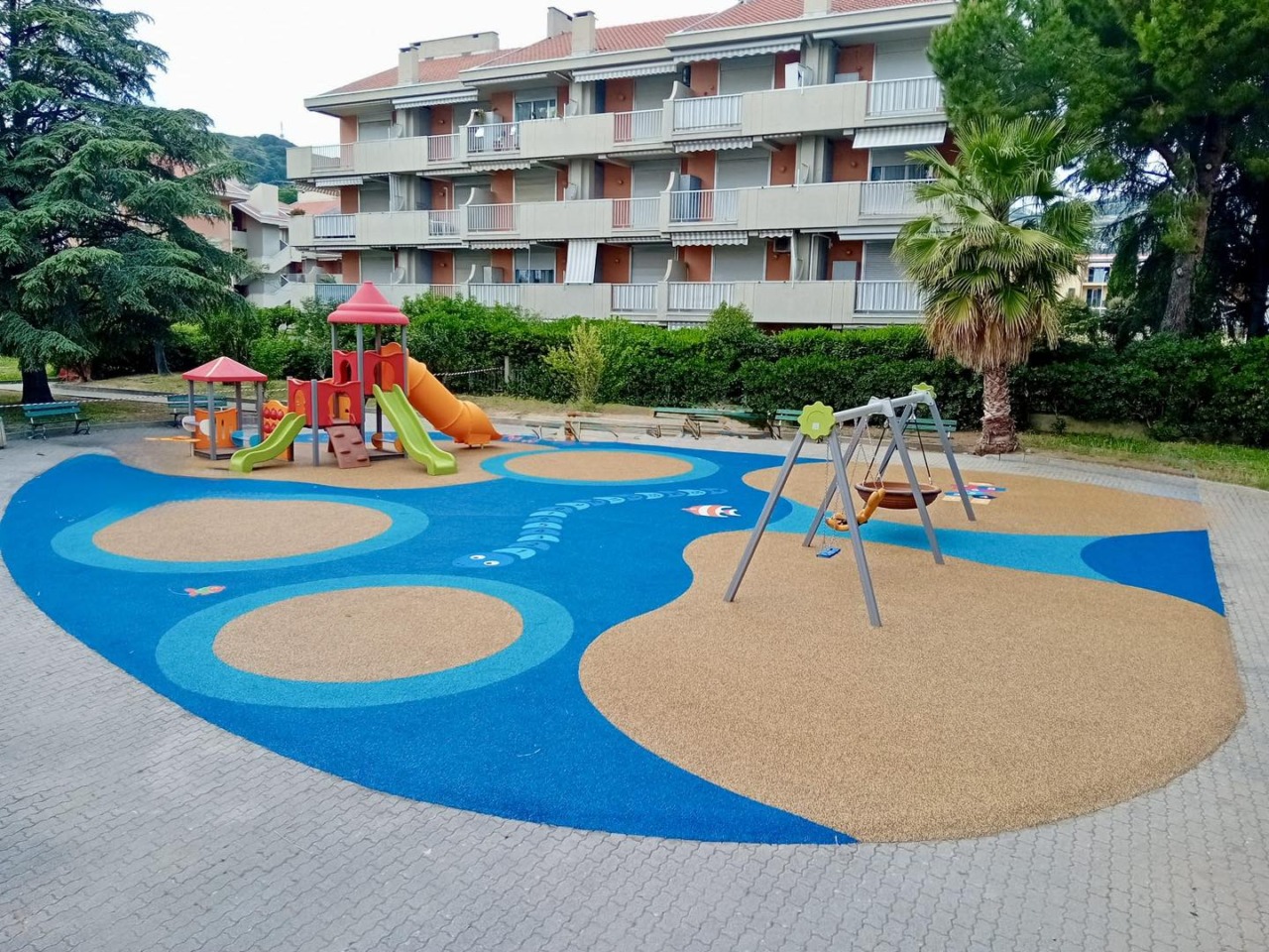 Giovedì il taglio del nastro del rinnovato parco giochi di via Caravello a Riva Ligure. L’appello del Sindaco