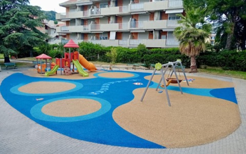 Giovedì il taglio del nastro del rinnovato parco giochi di via Caravello a Riva Ligure. L’appello del Sindaco