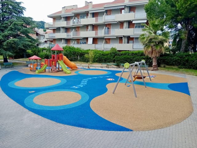 Giovedì il taglio del nastro del rinnovato parco giochi di via Caravello a Riva Ligure. L’appello del Sindaco