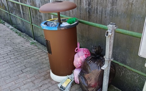 Il vice sindaco Quesada avverte i furbetti della spazzatura di Vallecrosia: “Attenzione, le telecamere sono attive”