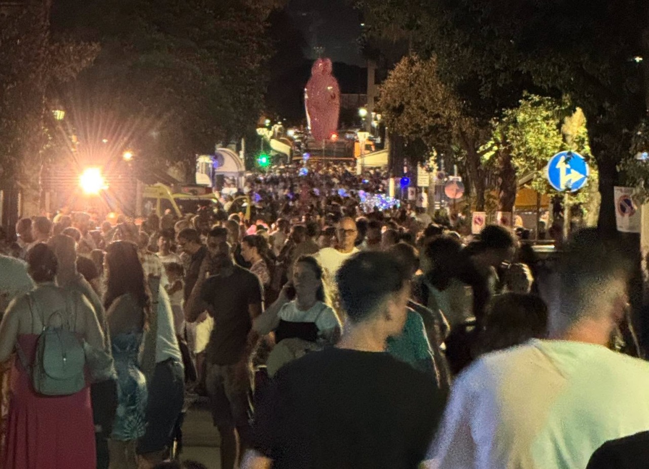 Vendita di acqua vietata durante la Notte Bianca a Ventimiglia. La protesta: “Ordinanza vergognosa”