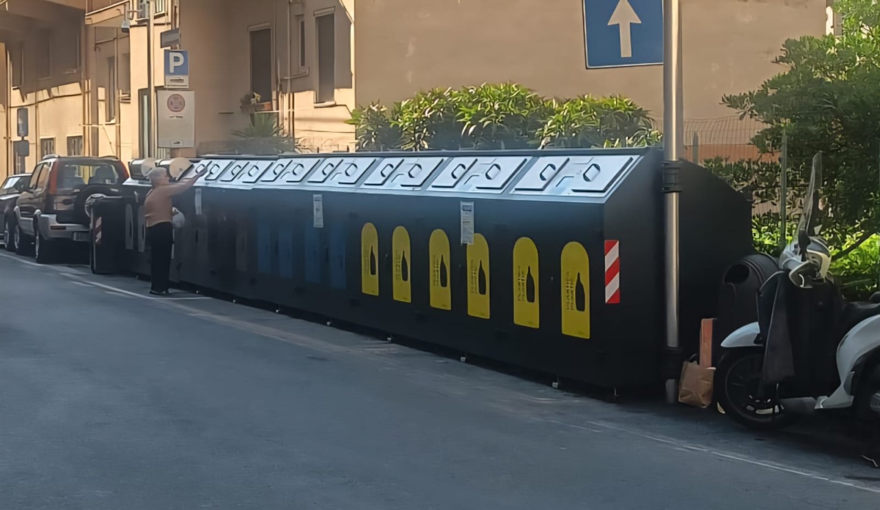Installate le ecoisole anche in centro a Sanremo