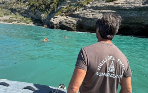 Trovato il corpo di uno dei due ragazzi dispersi in mare
