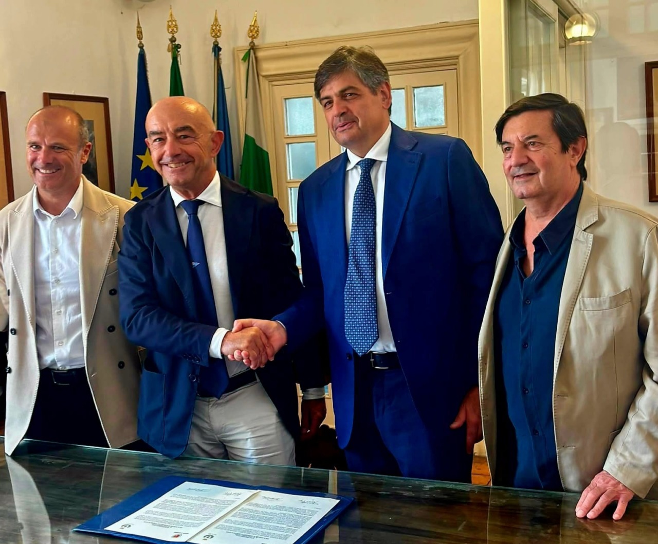 Firmato atto propedeutico al gemellaggio turistico-culturale con Capri